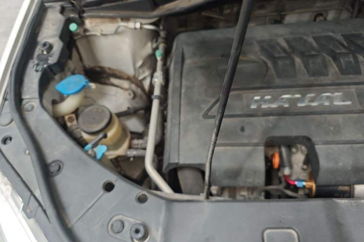 Used Haval H6 2014 Sport Version 1.5T Manual Two-Wheel Drive Elite Edition Engine Bay Right