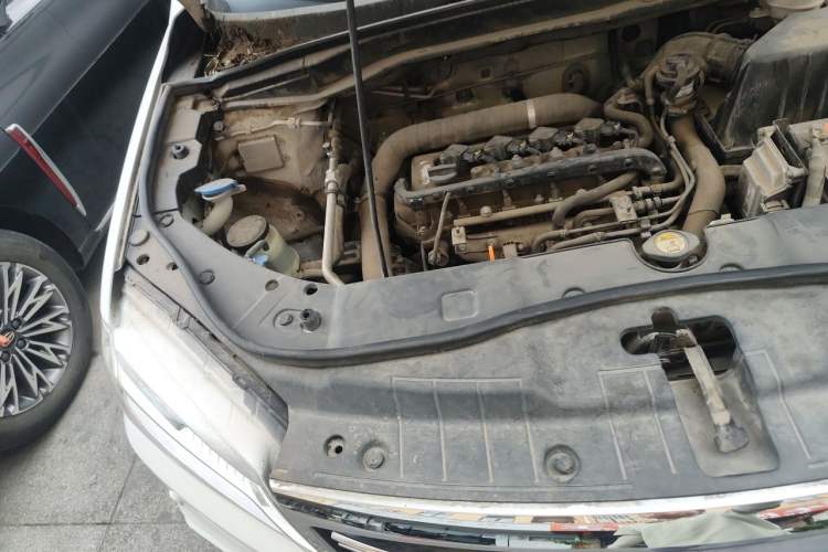 Used Haval H6 2014 Sport Version 1.5T Manual Two-Wheel Drive Elite Edition Engine Bay Right