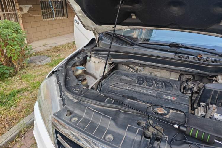 Used Haval H6 2014 Sport Version 1.5T Manual Two-Wheel Drive Elite Edition Engine Bay Right