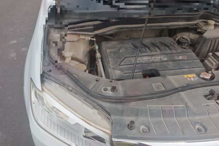 Used Haval H6 2014 Sport Version 1.5T Manual Two-Wheel Drive Elite Edition Engine Bay Right