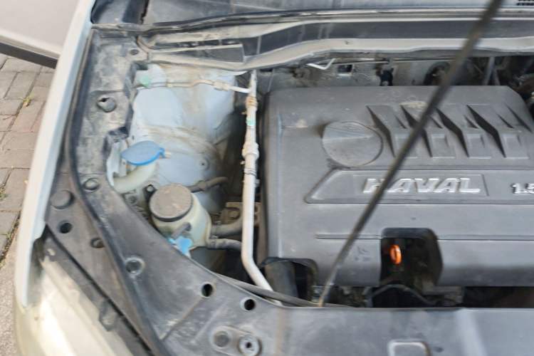 Used Haval H6 2014 Sport Version 1.5T Manual Two-Wheel Drive Elite Edition Engine Bay Right