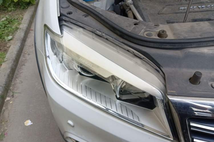 Used Haval H6 2014 Sport Version 1.5T Manual Two-Wheel Drive Elite Edition Engine Bay Right
