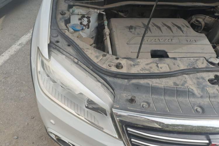 Used Haval H6 2014 Sport Version 1.5T Manual Two-Wheel Drive Elite Edition Engine Bay Right