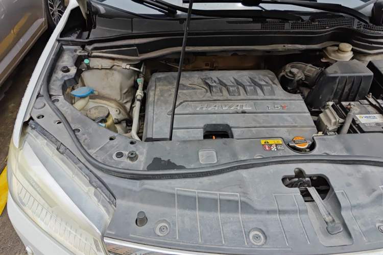 Used Haval H6 2014 Sport Version 1.5T Manual Two-Wheel Drive Elite Edition Engine Bay Right