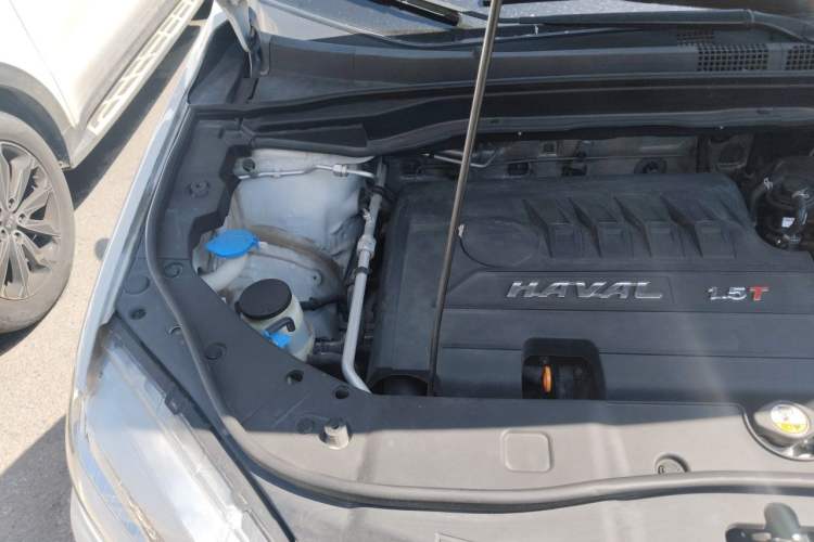 Used Haval H6 2014 Sport Version 1.5T Manual Two-Wheel Drive Elite Edition Engine Bay Right