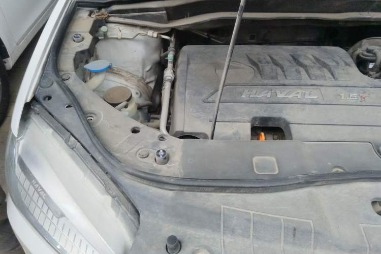 Used Haval H6 2014 Sport Version 1.5T Manual Two-Wheel Drive Elite Edition Engine Bay Right