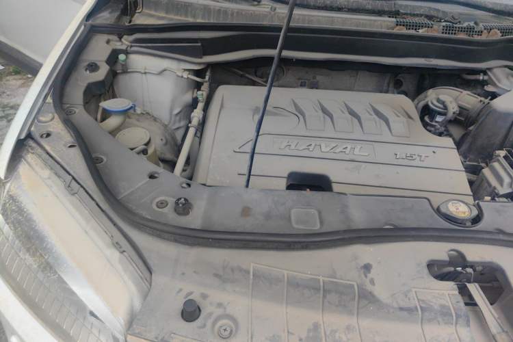 Used Haval H6 2014 Sport Version 1.5T Manual Two-Wheel Drive Elite Edition Engine Bay Right