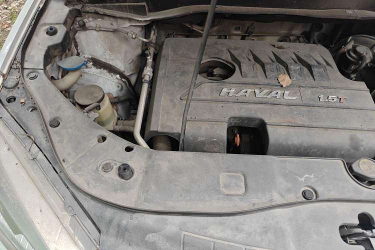Used Haval H6 2014 Sport Version 1.5T Manual Two-Wheel Drive Elite Edition Engine Bay Right