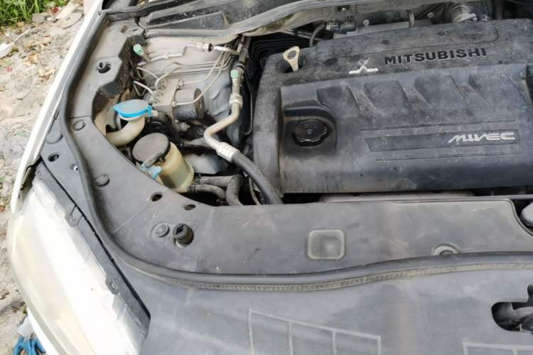 Used Haval H6 2014 Sport Edition 2.4L Automatic Elite Model Engine Bay Right