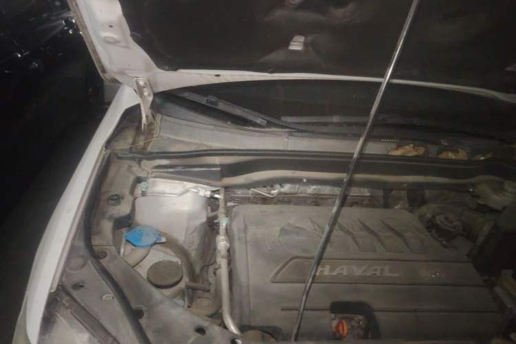 Used Haval H6 2014 Sport Version 1.5T Manual Two-Wheel Drive Elite Edition Engine Bay Right