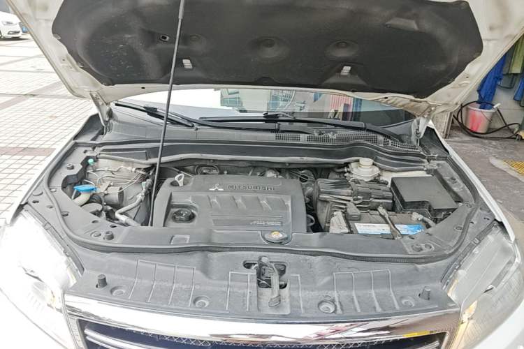 Used Haval H6 2014 Sport Edition 2.4L Automatic Elite Model Engine Bay