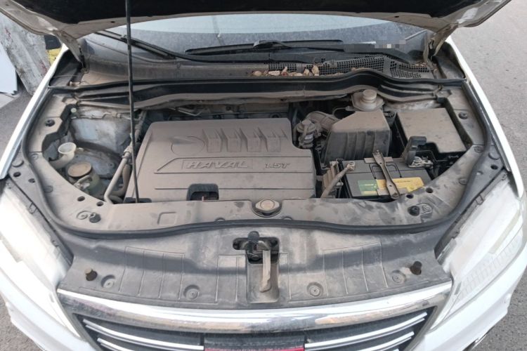 Used Haval H6 2014 Sport Version 1.5T Manual Two-Wheel Drive Elite Edition Engine Bay