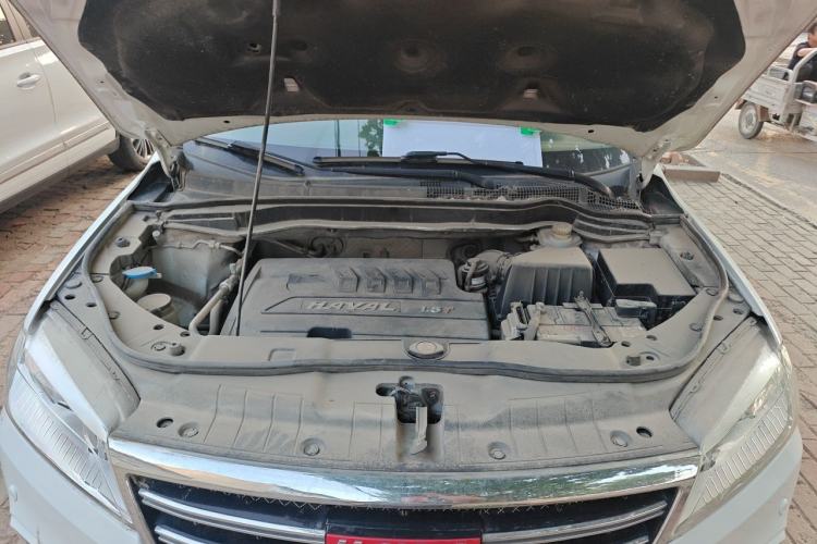 Used Haval H6 2014 Sport Version 1.5T Manual Two-Wheel Drive Elite Edition Engine Bay