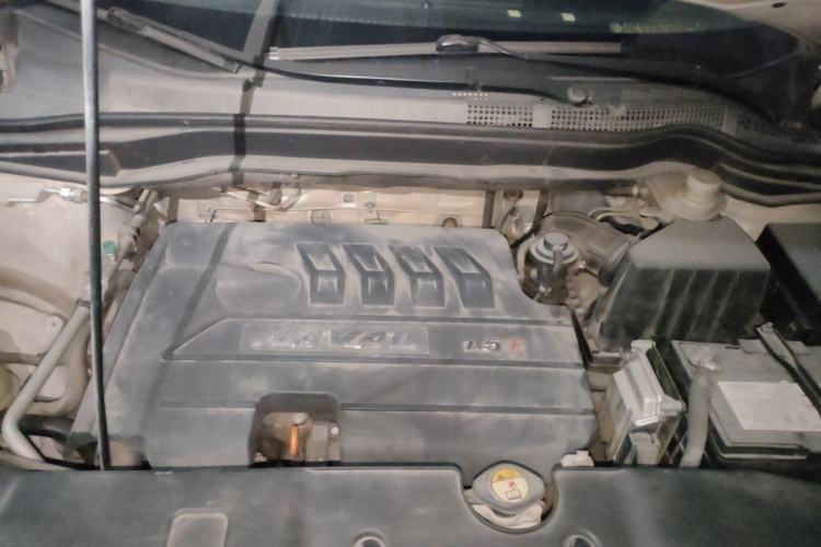 Used Haval H6 2014 Sport Edition 1.5T Manual 4x4 Elite Model Engine Bay