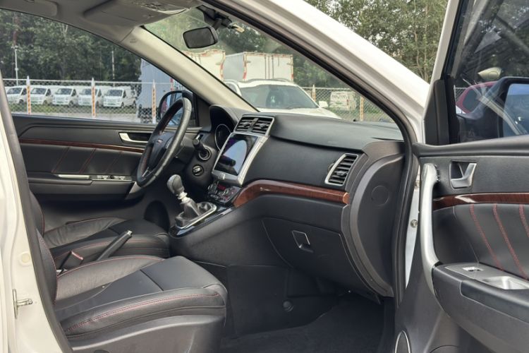 Used Haval H6 2014 Sport Version 1.5T Manual Two-Wheel Drive Elite Edition Exterior 4