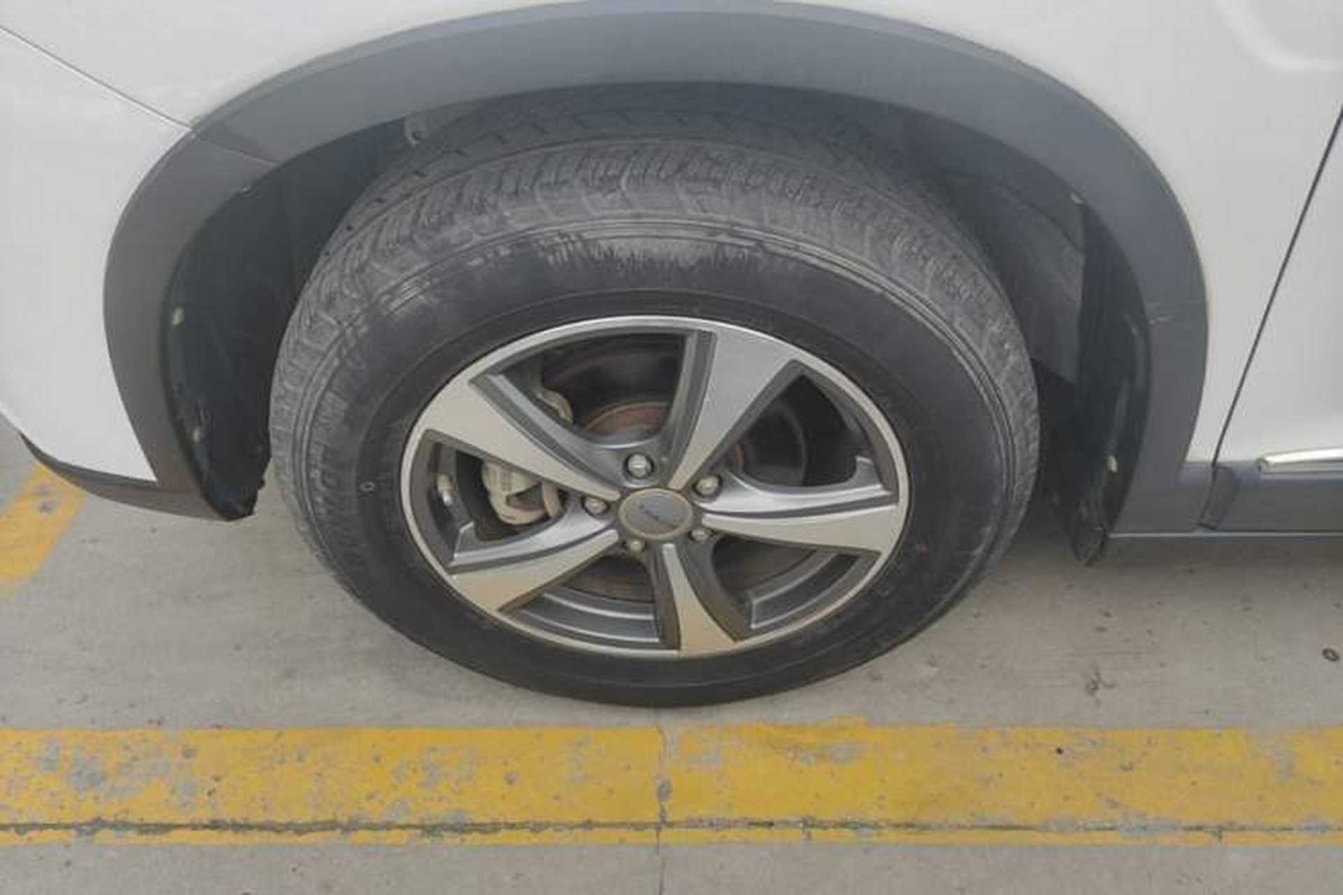 Used Haval H6 2014 Sport Version 1.5T Manual Two-Wheel Drive Elite Edition Exterior 4
