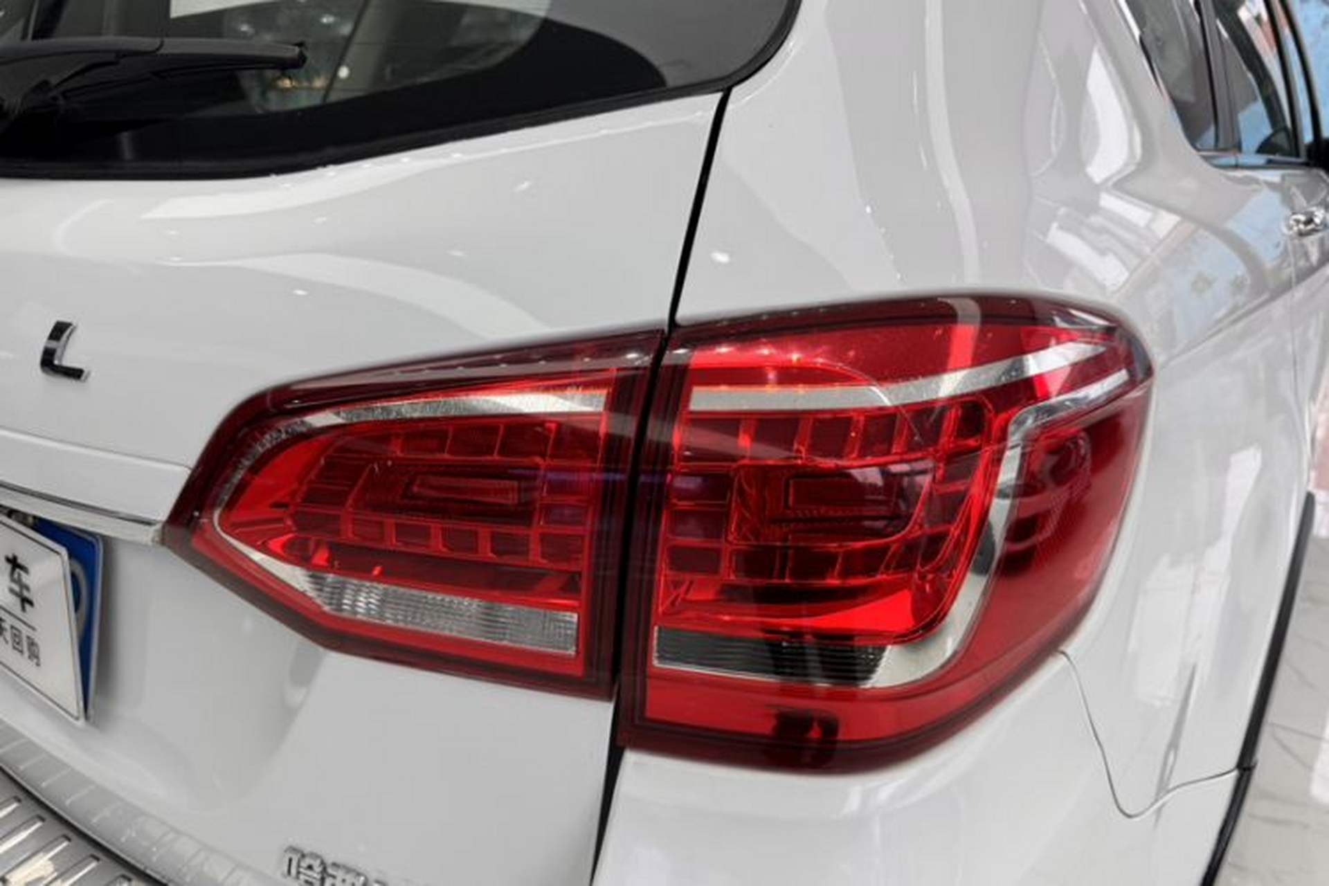 Used Haval H6 2014 Sport Version 1.5T Manual Two-Wheel Drive Elite Edition Exterior 6