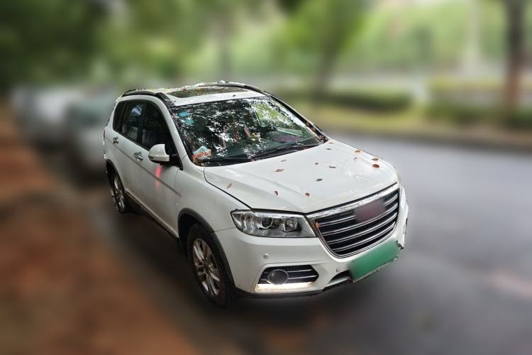 Used Haval H6 2014 Upgraded Model 1.5T Manual Two-Wheel Drive Elite Version Front Right 45 Deg