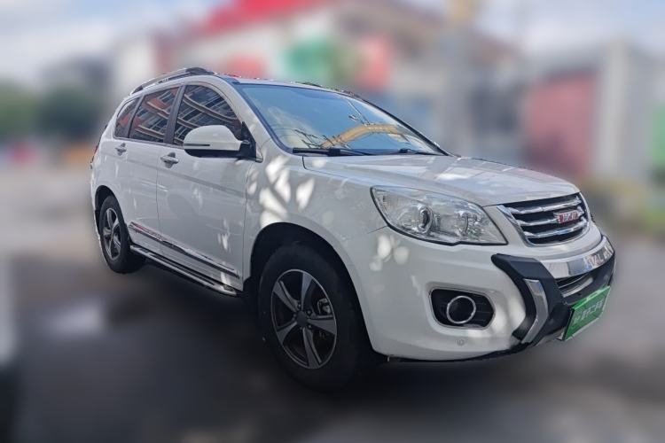 Used Haval H6 2014 Upgraded Model 1.5T Manual Two-Wheel Drive Elite Version Front Right 45 Deg