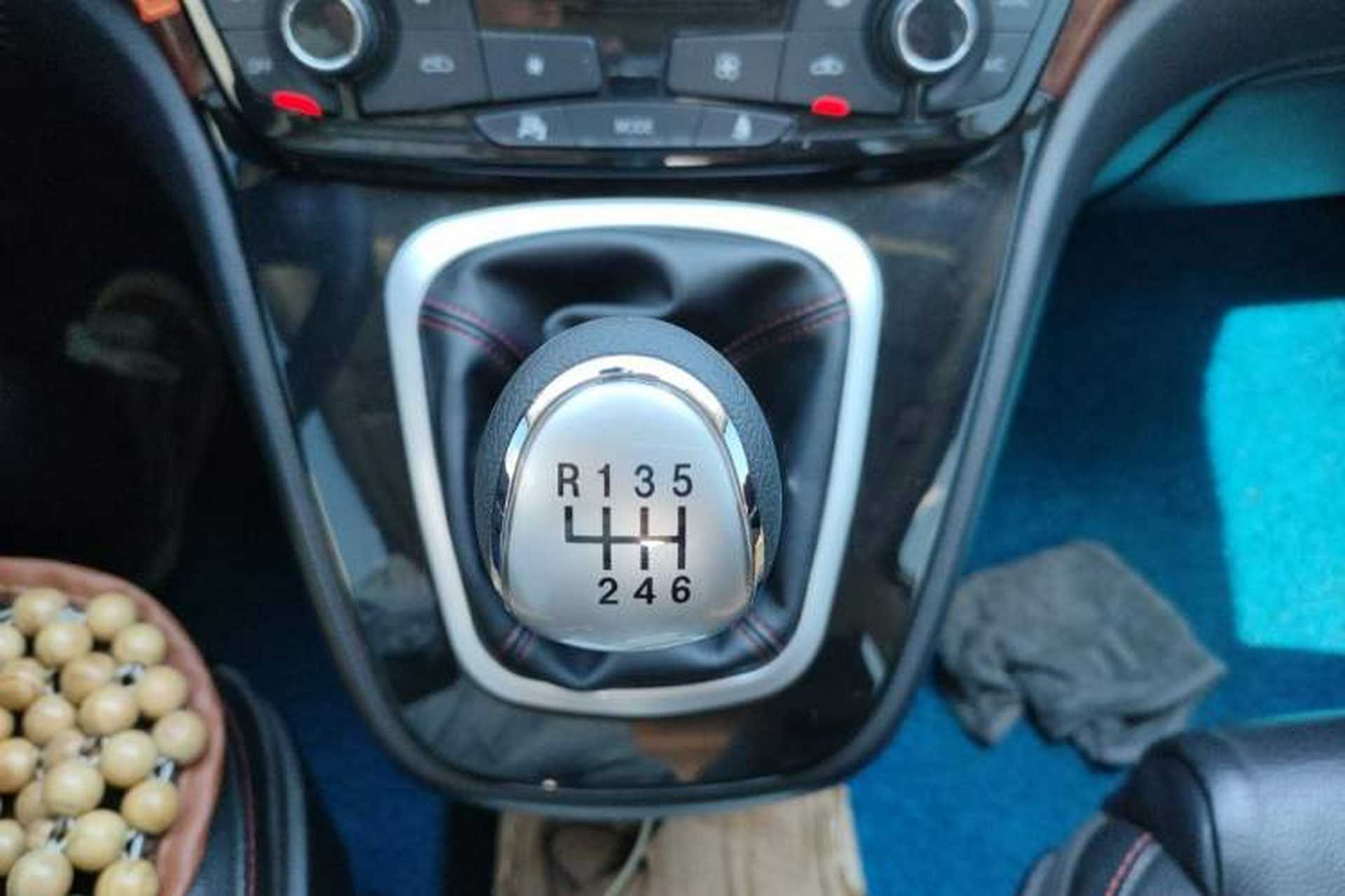 Used Haval H6 2014 Sport Version 1.5T Manual Two-Wheel Drive Elite Edition Gear Lever