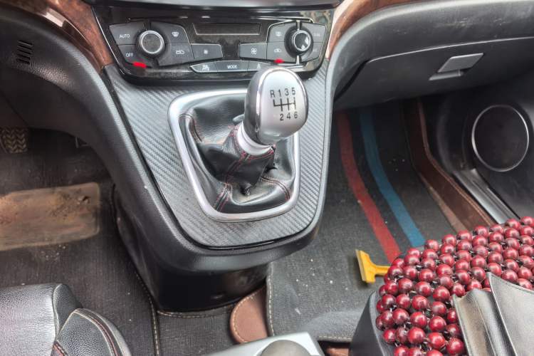 Used Haval H6 2014 Sport Edition 1.5T Manual 4x4 Elite Model Gear Lever