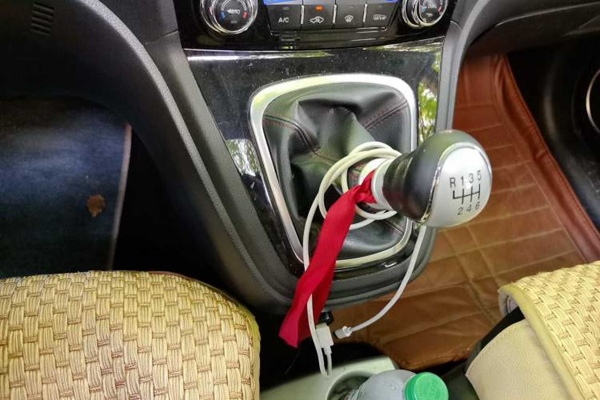 Used Haval H6 2014 Upgraded Model 1.5T Manual Two-Wheel Drive Elite Version Gear Lever