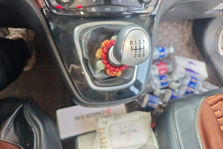 Used Haval H6 2014 Sport Version 1.5T Manual Two-Wheel Drive Elite Edition Gear Lever