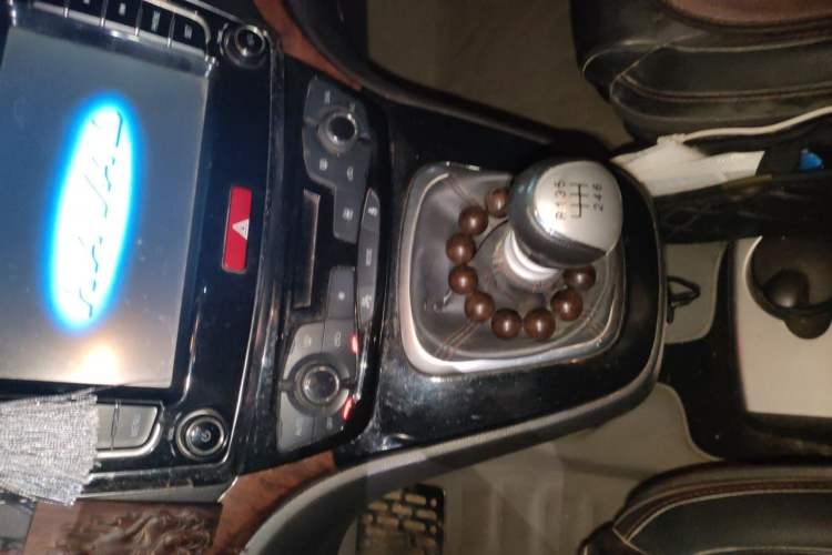 Used Haval H6 2014 Sport Edition 1.5T Manual 4x4 Elite Model Gear Lever