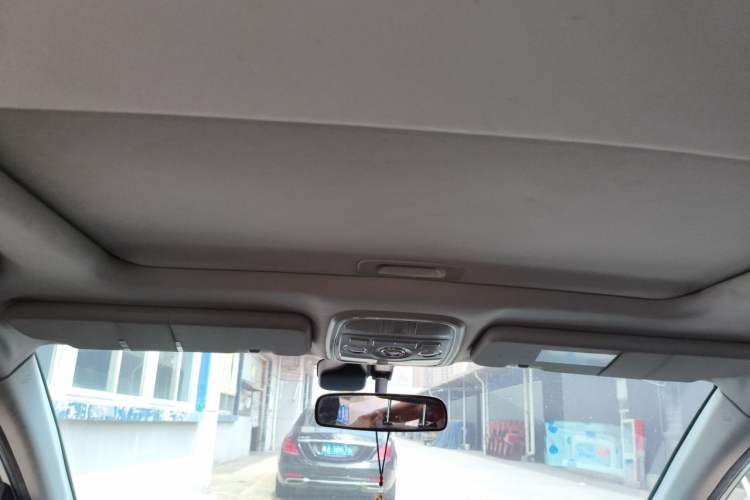 Used Haval H6 2014 Sport Version 1.5T Manual Two-Wheel Drive Elite Edition Headliner