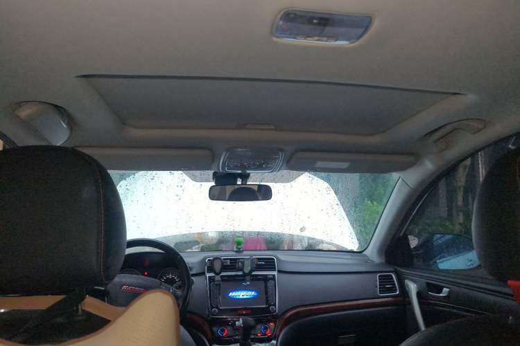 Used Haval H6 2014 Sport Edition 2.4L Automatic Elite Model Headliner
