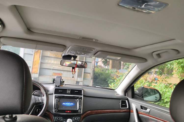 Used Haval H6 2014 Sport Version 1.5T Manual Two-Wheel Drive Elite Edition Headliner