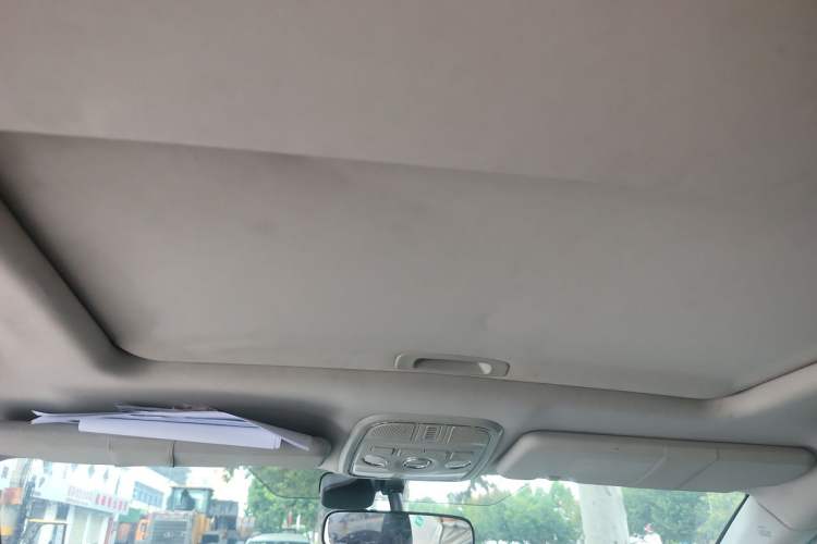Used Haval H6 2014 Sport Version 1.5T Manual Two-Wheel Drive Elite Edition Headliner
