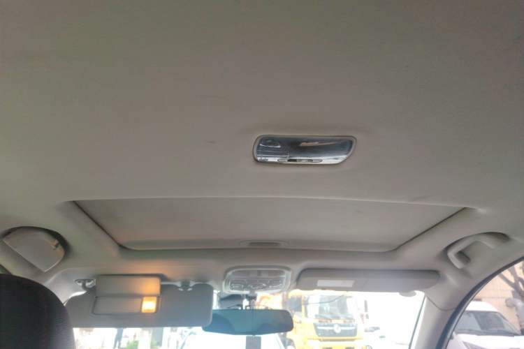 Used Haval H6 2014 Sport Version 1.5T Manual Two-Wheel Drive Elite Edition Headliner