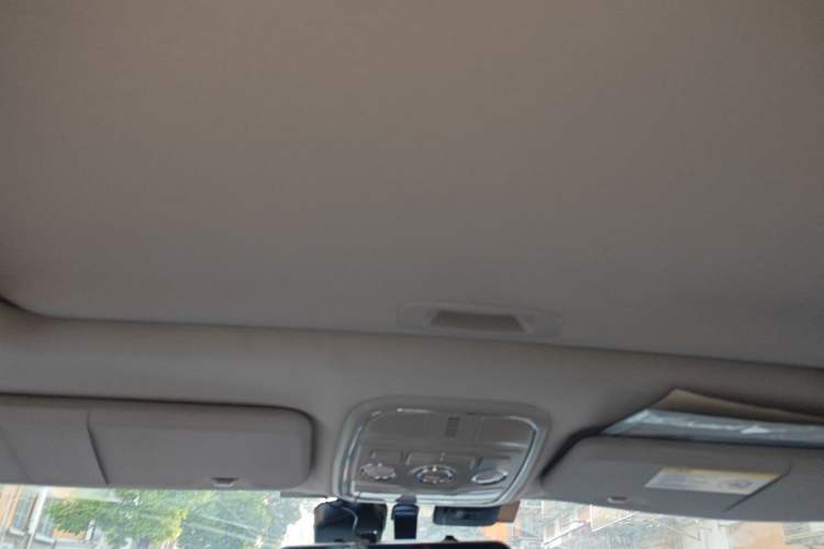 Used Haval H6 2014 Sport Version 1.5T Manual Two-Wheel Drive Elite Edition Headliner