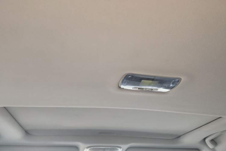 Used Haval H6 2014 Sport Version 1.5T Manual Two-Wheel Drive Elite Edition Headliner