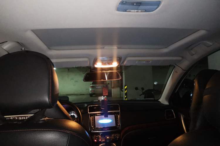 Used Haval H6 2014 Sport Version 1.5T Manual Two-Wheel Drive Elite Edition Headliner