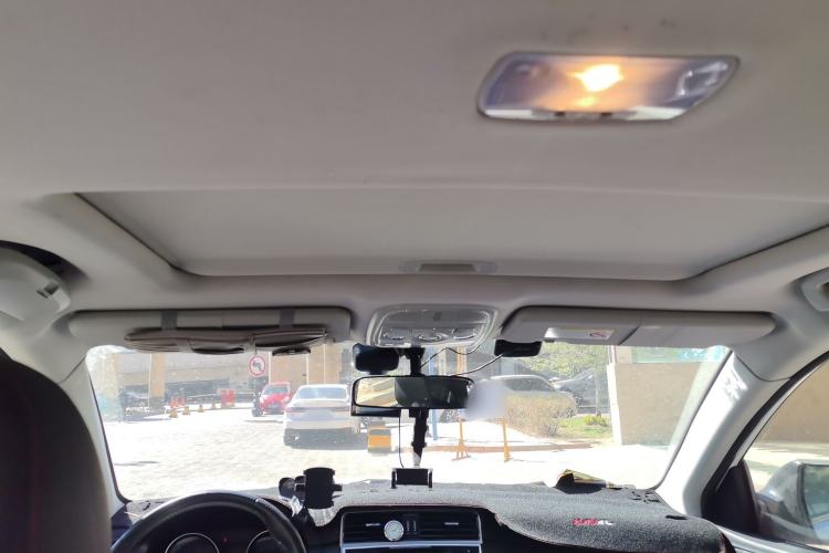 Used Haval H6 2014 Sport Version 1.5T Manual Two-Wheel Drive Elite Edition Headliner