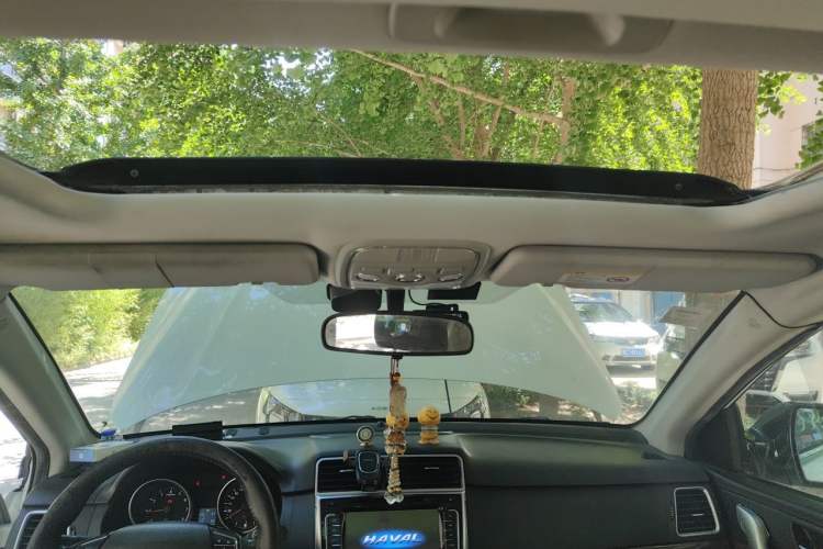Used Haval H6 2014 Sport Version 1.5T Manual Two-Wheel Drive Elite Edition Headliner