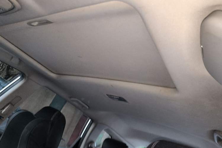 Used Haval H6 2014 Sport Version 1.5T Manual Two-Wheel Drive Elite Edition Headliner