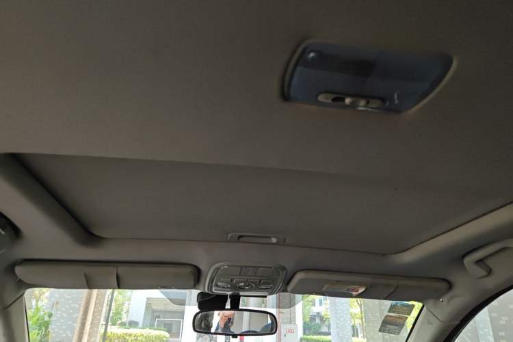 Used Haval H6 2014 Sport Edition 2.0T Diesel Manual Two-Wheel Drive Prestige Model Headliner