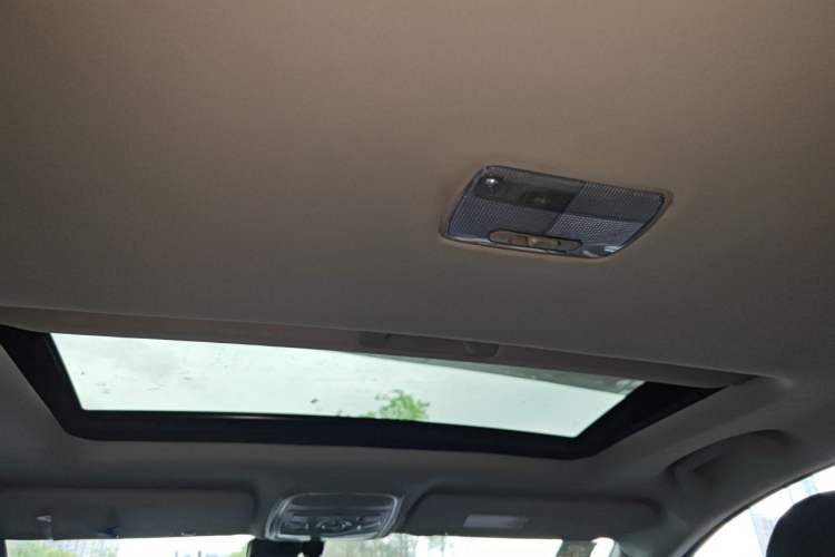 Used Haval H6 2014 Sport Version 1.5T Manual Two-Wheel Drive Elite Edition Headliner