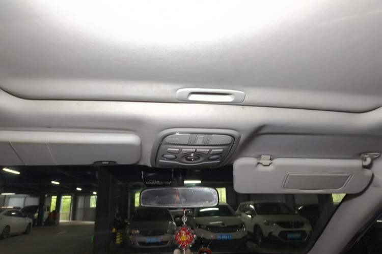 Used Haval H6 2014 Sport Version 1.5T Manual Two-Wheel Drive Elite Edition Headliner