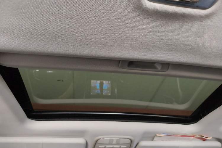 Used Haval H6 2014 Sport Version 1.5T Manual Two-Wheel Drive Elite Edition Headliner