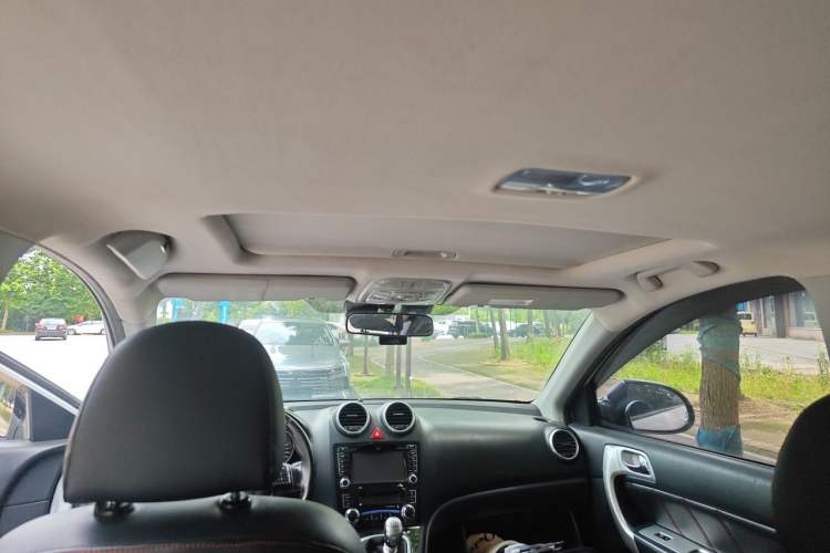 Used Haval H6 2014 Upgraded Model 1.5T Manual Two-Wheel Drive Elite Version Headliner