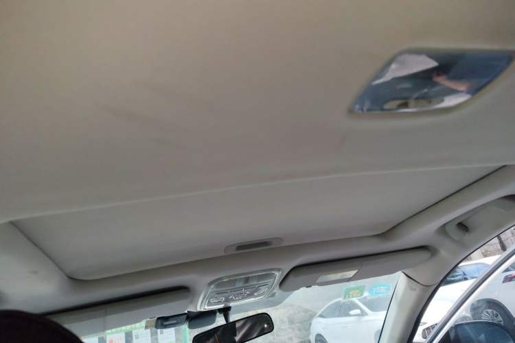 Used Haval H6 2014 Sport Edition 2.0T Diesel Manual Two-Wheel Drive Prestige Model Headliner