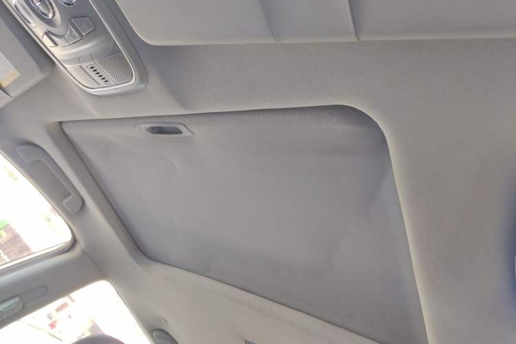 Used Haval H6 2014 Sports Edition 2.4L Automatic Prestige Model Headliner