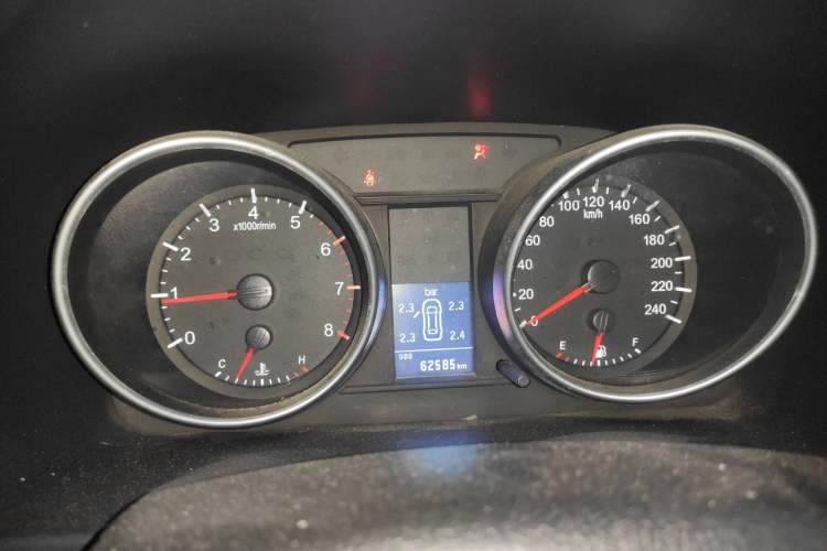Used Haval H6 2014 Sport Version 1.5T Manual Two-Wheel Drive Elite Edition Instrument Cluster
