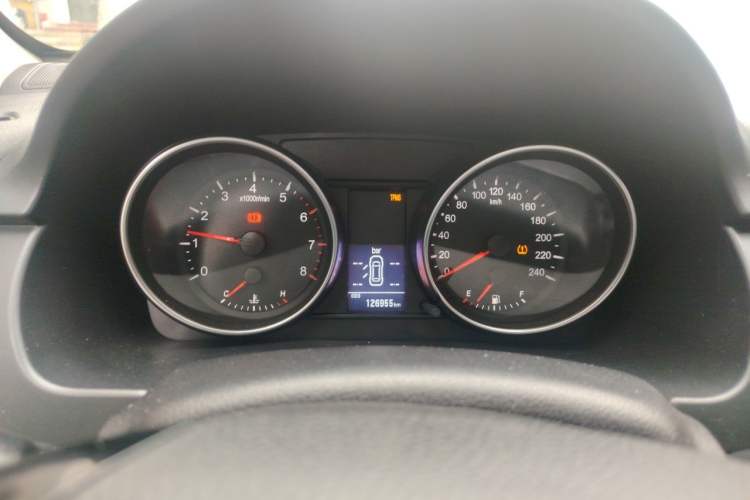 Used Haval H6 2014 Sport Version 1.5T Manual Two-Wheel Drive Elite Edition Instrument Cluster