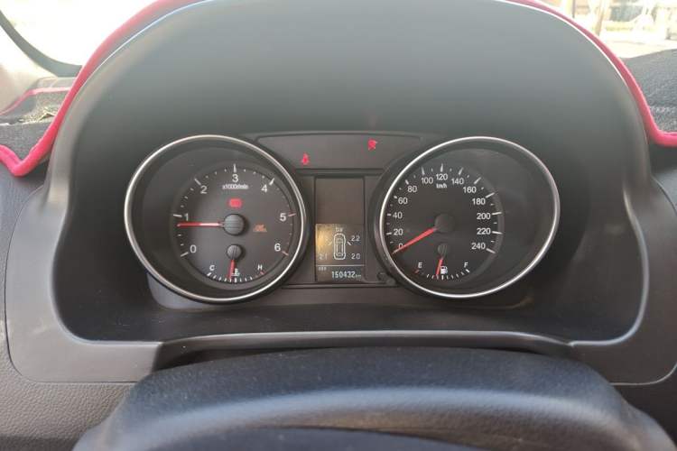 Used Haval H6 2014 Upgraded Model 2.0T Diesel Manual Two-Wheel Drive Elite Version Instrument Cluster