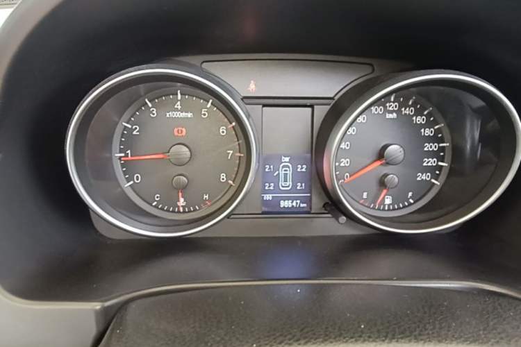 Used Haval H6 2014 Sport Version 1.5T Manual Two-Wheel Drive Elite Edition Instrument Cluster